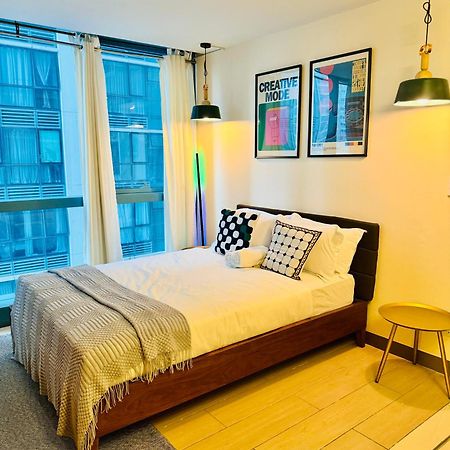 One Uptown Residences Bgc 따구익 외부 사진