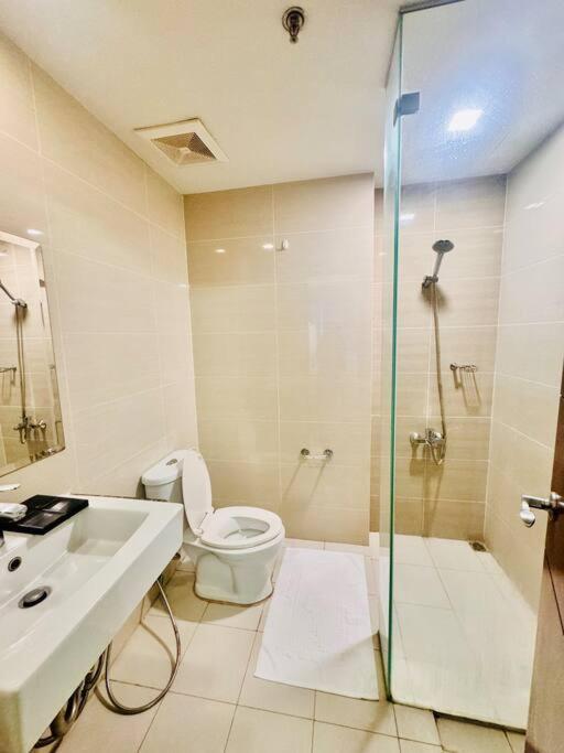 One Uptown Residences Bgc 따구익 외부 사진
