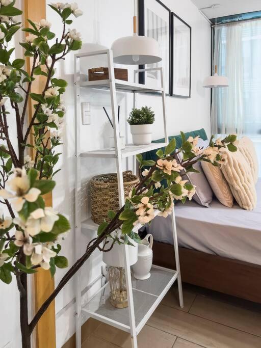 One Uptown Residences Bgc 따구익 외부 사진